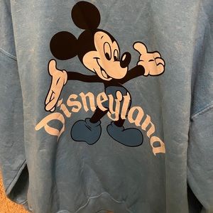 DISNEYLAND CREWNECK 💙
